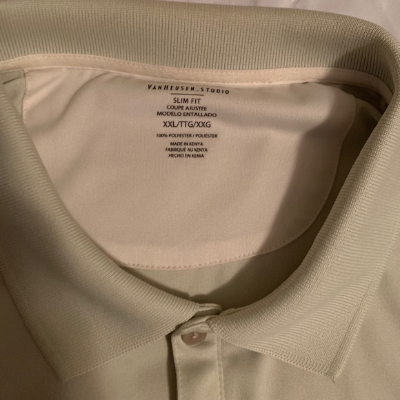 Van Heusen XXL Golf Shirt in Like New Condition - Picture 2 of 3
